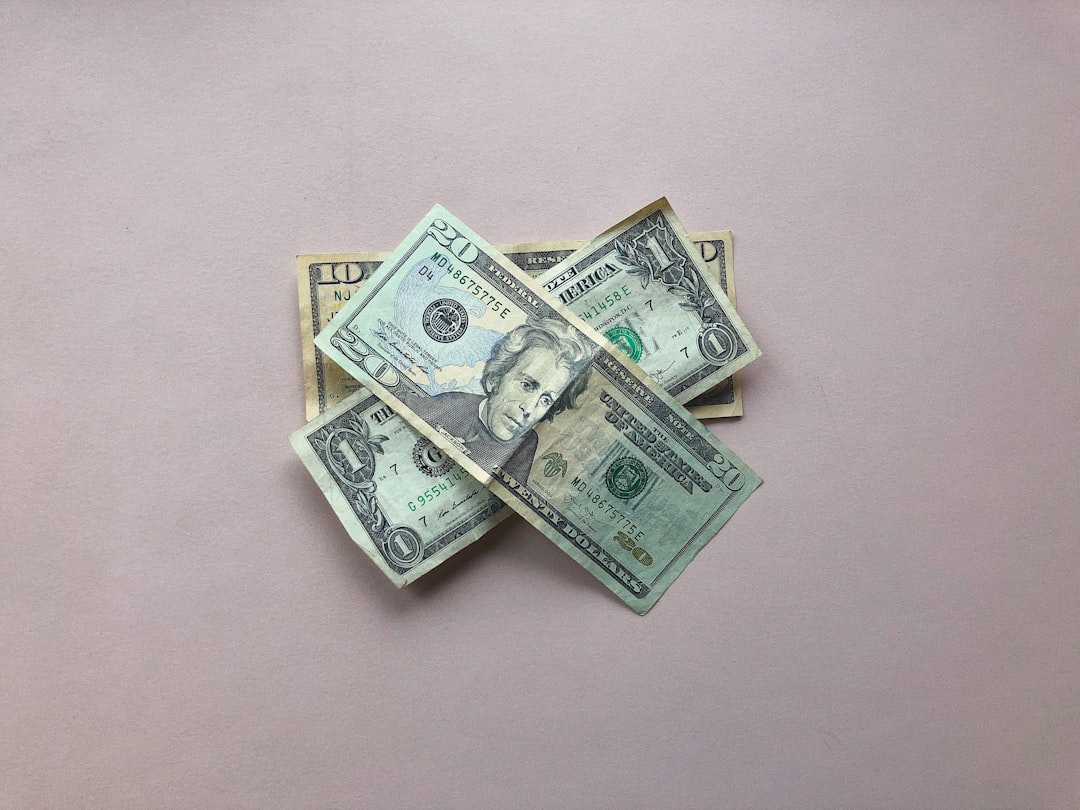 Essential Finance Tips for the Global Freelancer